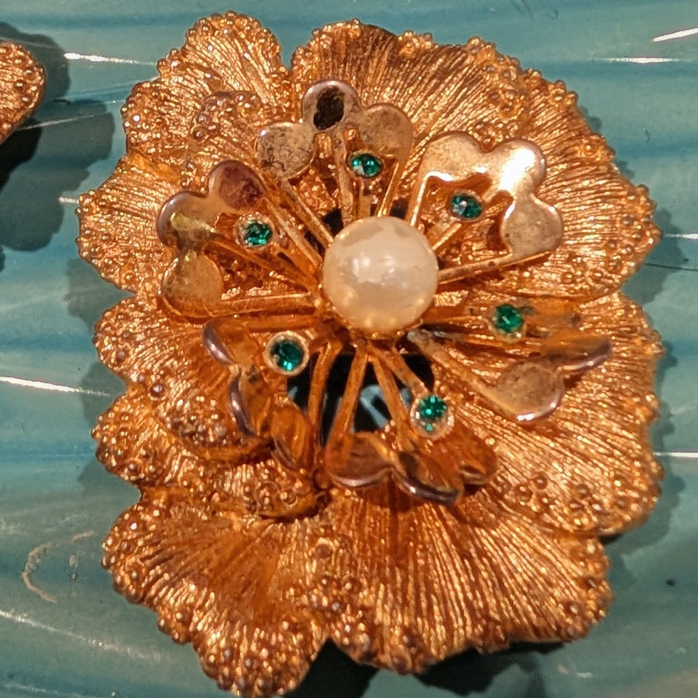 Sarah Coventry Brooch And Earrings